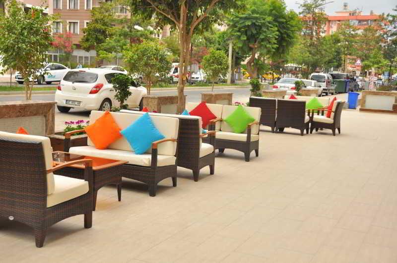 Lonicera City Hotel Аланя Екстериор снимка
