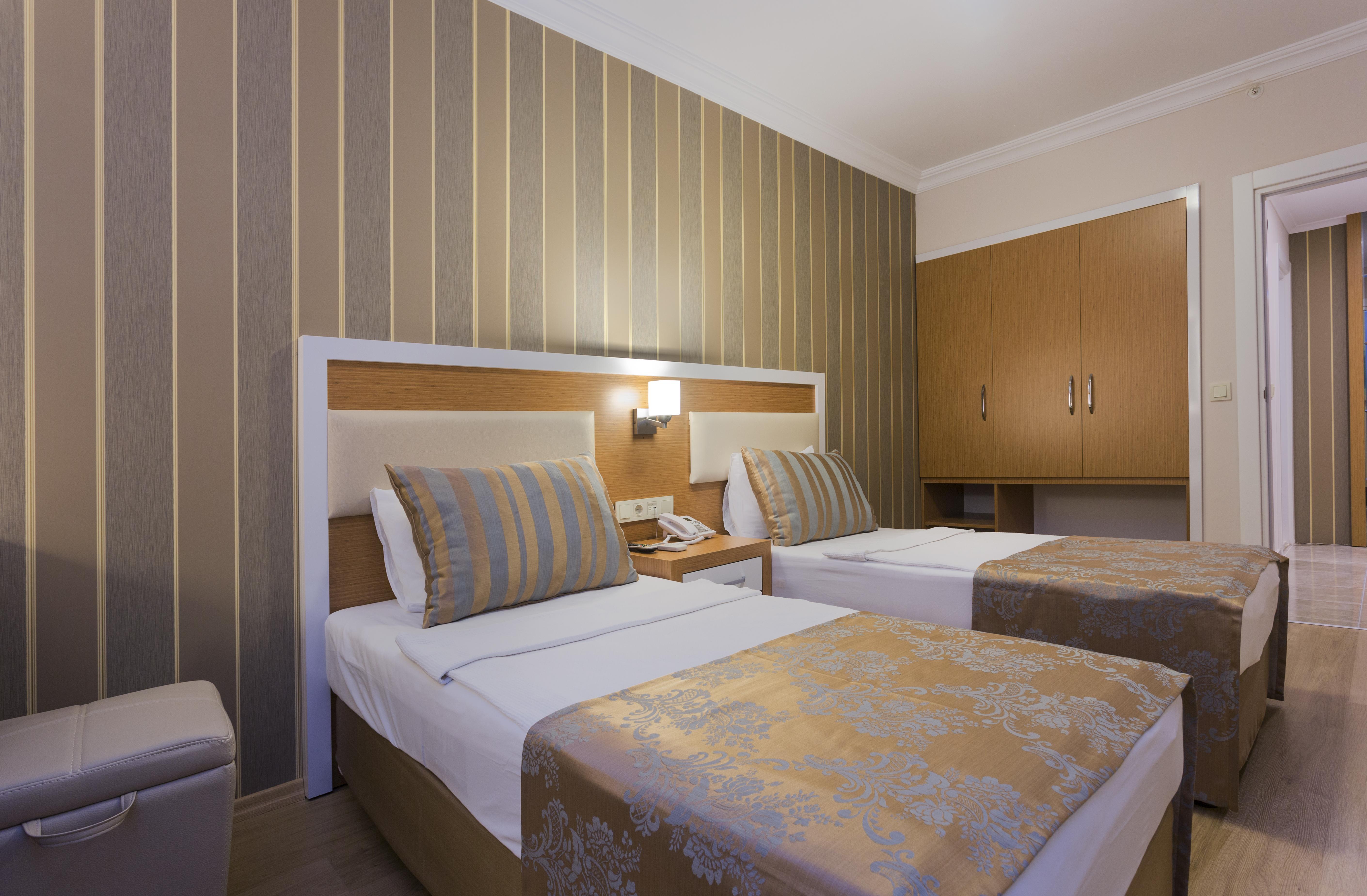 Lonicera City Hotel Аланя Екстериор снимка