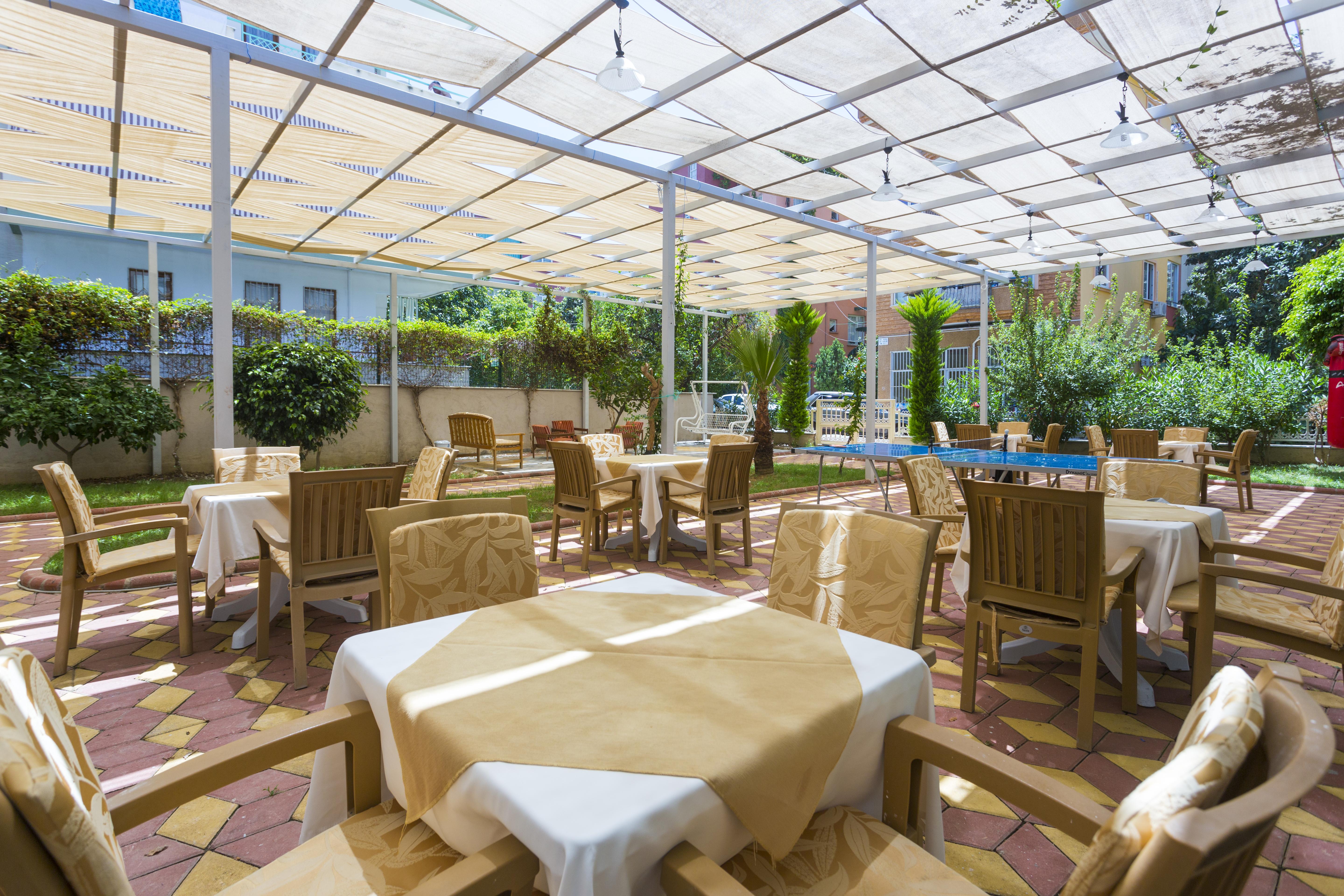 Lonicera City Hotel Аланя Екстериор снимка