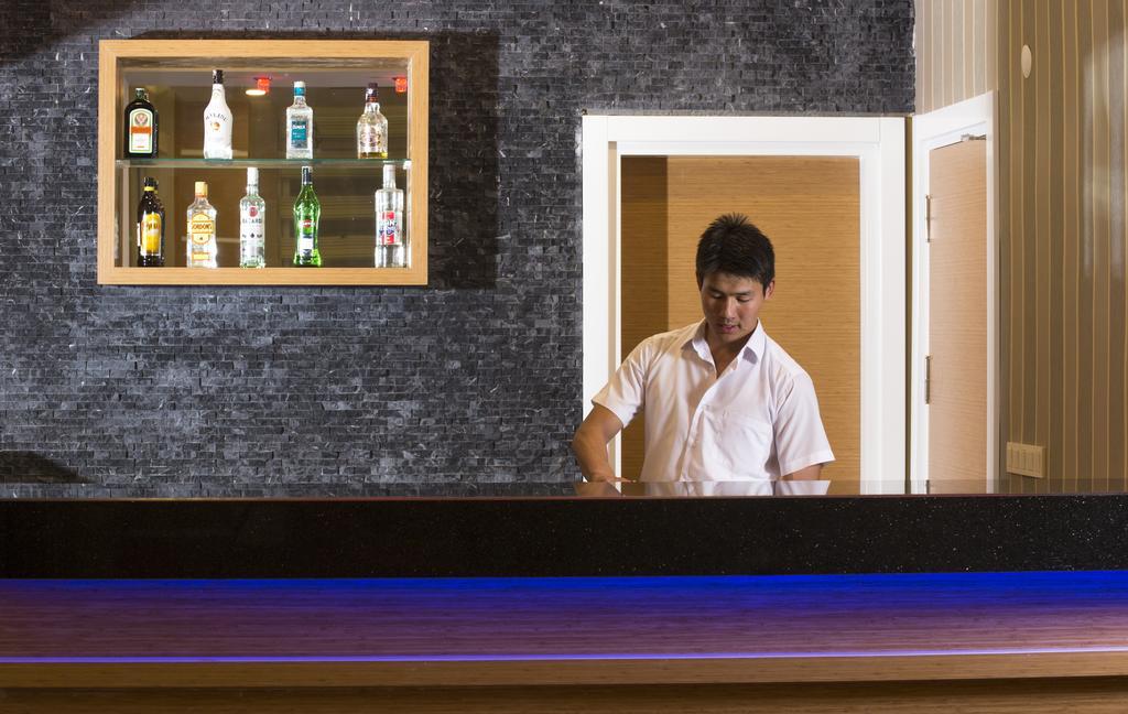 Lonicera City Hotel Аланя Екстериор снимка